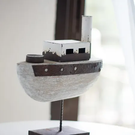 Aelia Apartment