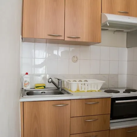 Aelia Apartment